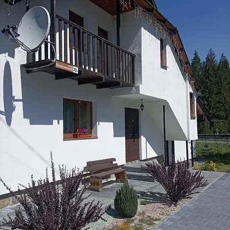 U Anastasii I Sofii Bilya Richki *