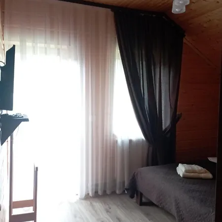 U Anastasii I Sofii Bilya Richki * Mykulychyn