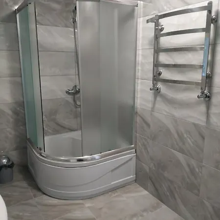 U Anastasii I Sofii Bilya Richki בית כפרי