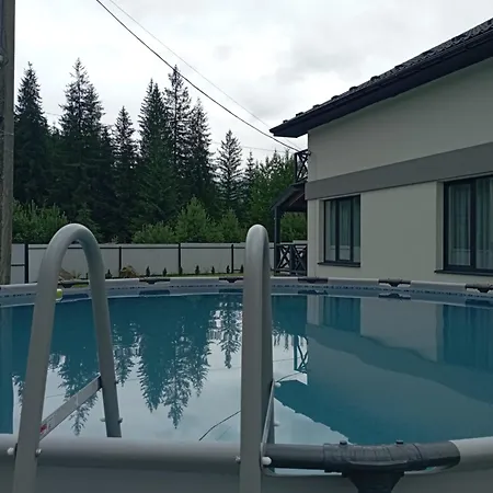 U Anastasii I Sofii Bilya Richki * Mykulychyn