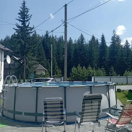 U Anastasii I Sofii Bilya Richki