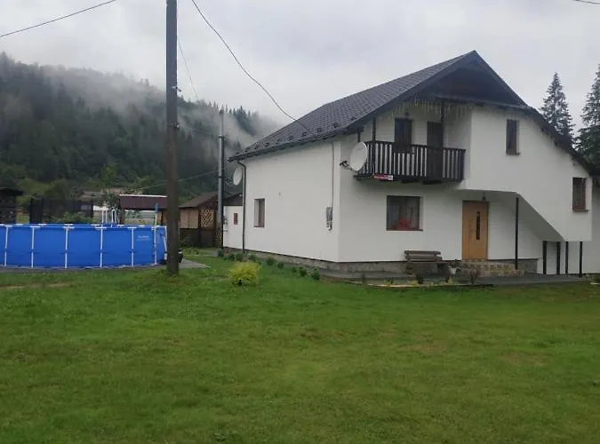 U Anastasii I Sofii Bilya Richki