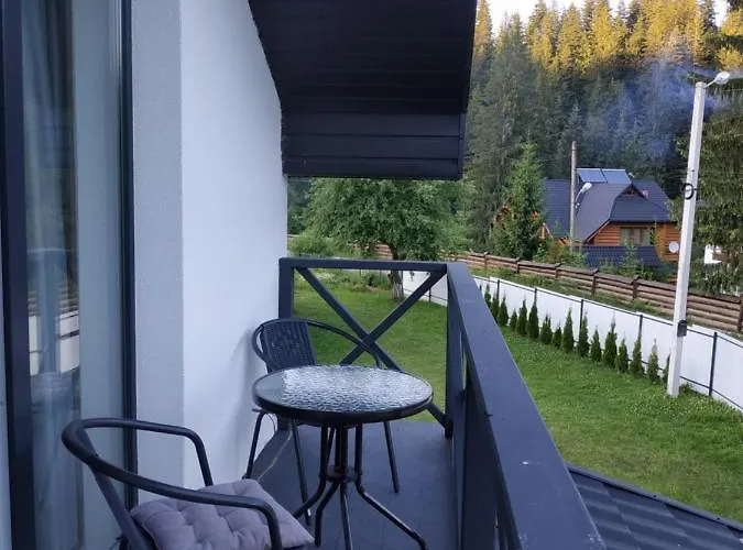 U Anastasii I Sofii Bilya Richki Séjour à la campagne Mykulychyn