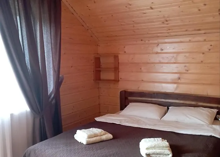 U Anastasii I Sofii Bilya Richki *