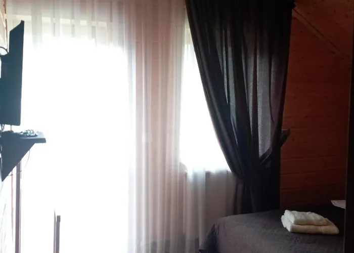 U Anastasii I Sofii Bilya Richki * Mykulychyn