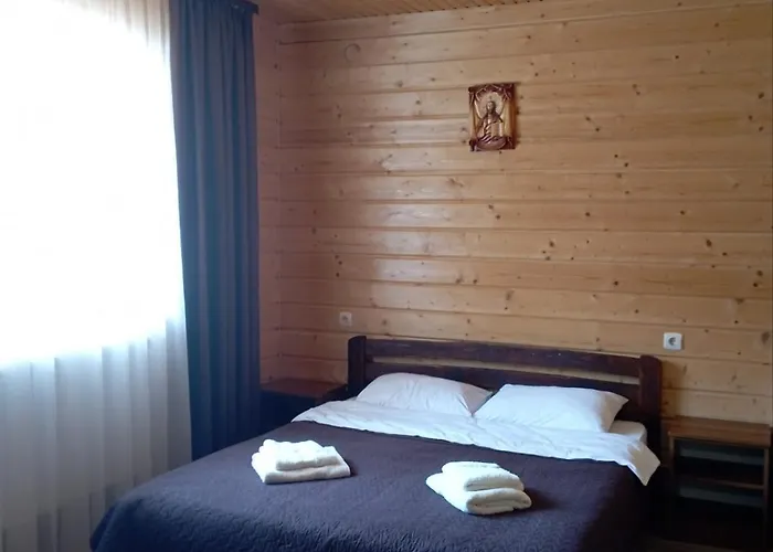Séjour à la campagne U Anastasii I Sofii Bilya Richki Mykulychyn