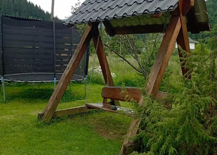 Kır Evi U Anastasii I Sofii Bilya Richki