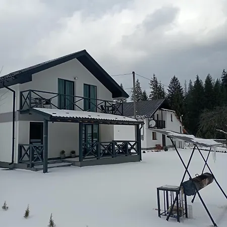 U Anastasii I Sofii Bilya Richki
