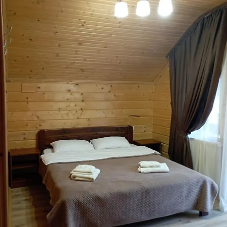 U Anastasii I Sofii Bilya Richki Country house